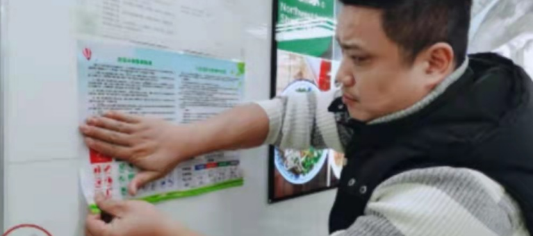 白云京溪：深化垃圾分类示范点展示线路管养巡查，推进垃圾分类常态化治理