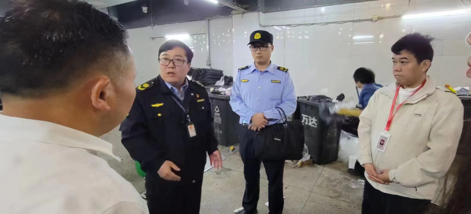 联合巡查，白云三元里开展常态化垃圾分类执法检查工作