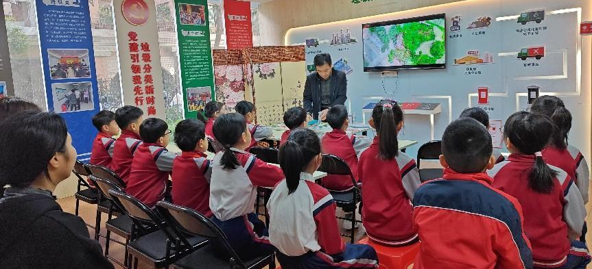 小手拉大手！白云棠景面向小学生开展垃圾分类知识科普和体验课