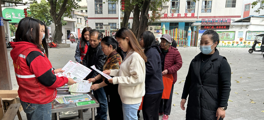 人人齐参与！白云人和镇方石村举行垃圾分类主题宣传
