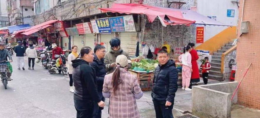 白云京溪多部门联合巡查垃圾分类，强化环境卫生治理